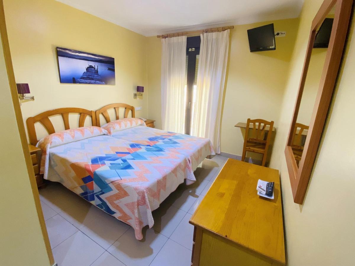 דניה Hostal L'Anfora מראה חיצוני תמונה